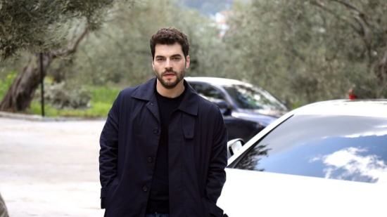Akin Akinözü.