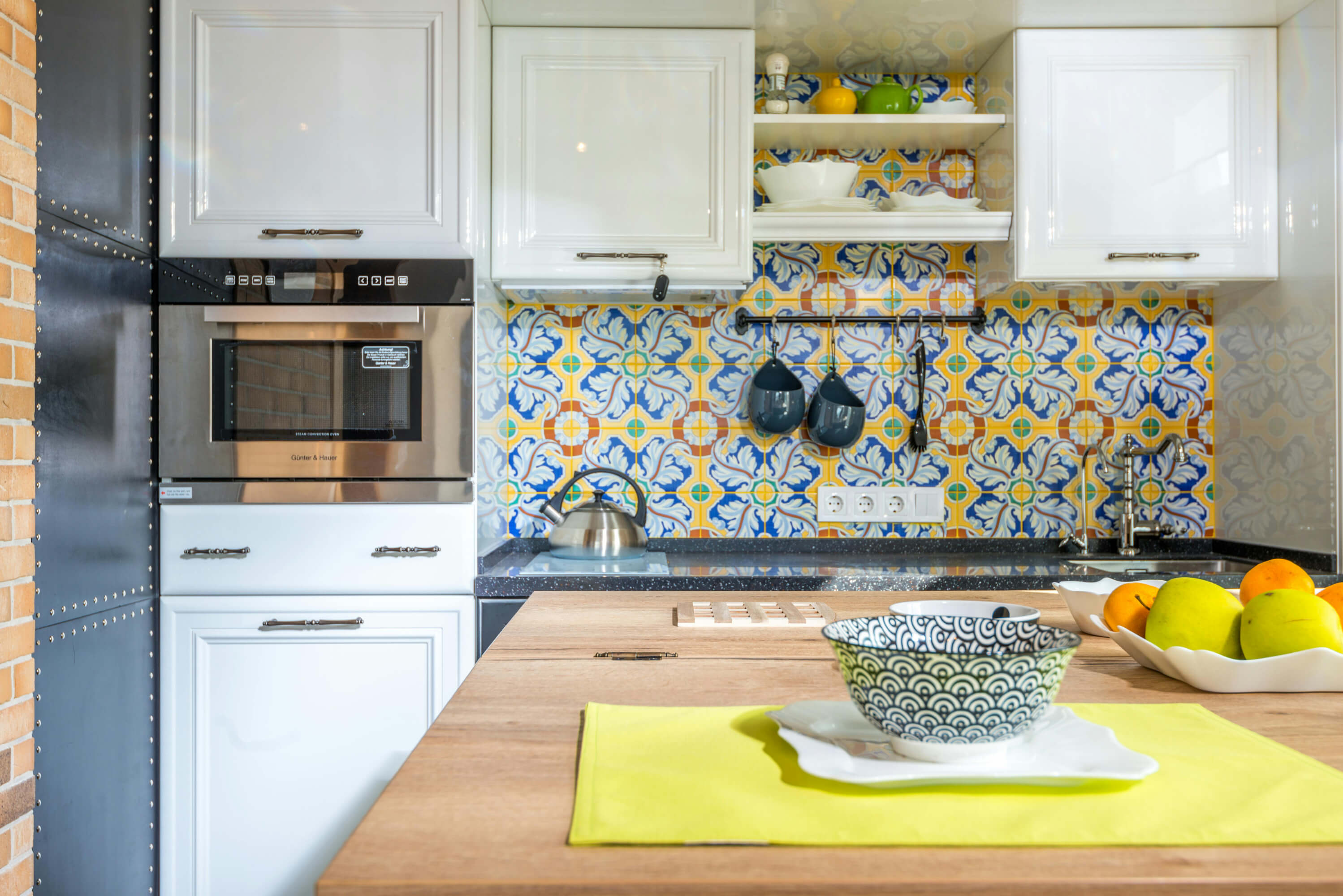 De la vajilla de moda al mantel más colorido: seis nuevos lanzamientos de Ikea con los que vestir tu mesa esta primavera