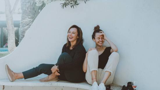Estas son las características que definen a las personas felices según los neurólogos