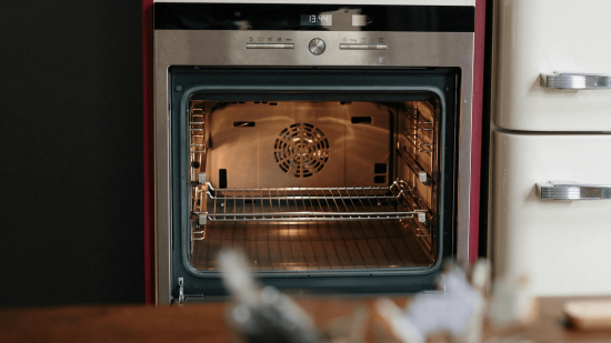 Trucos de experto para limpiar el horno sin esfuerzo y de forma rápida