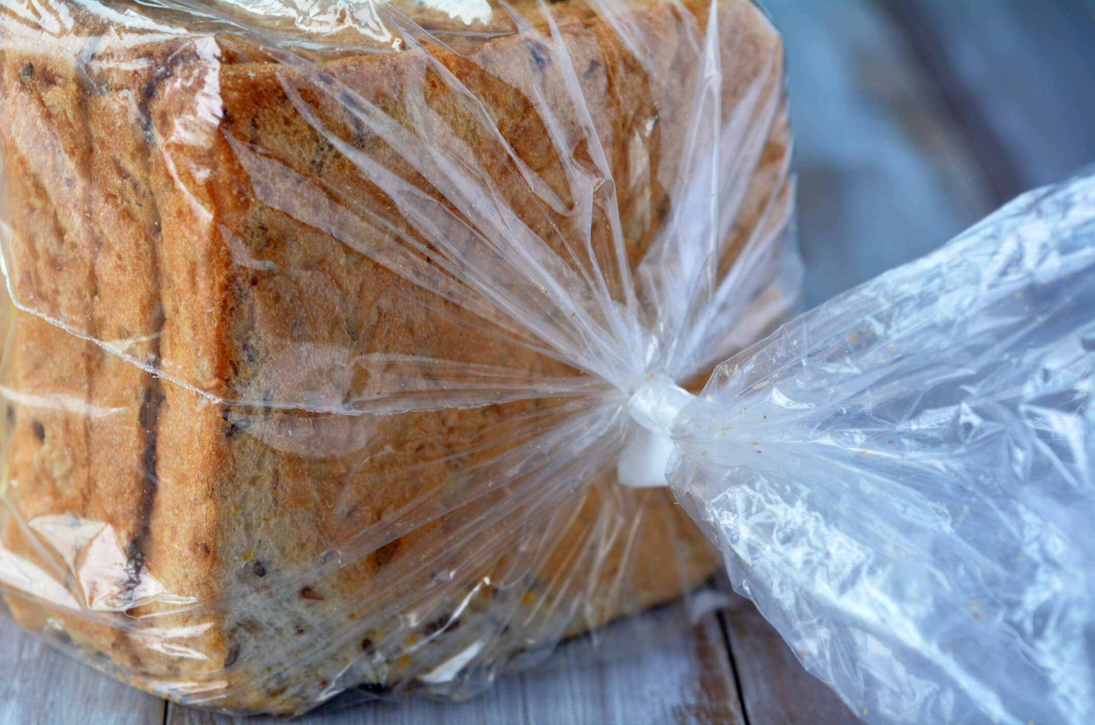 Pan de molde en bolsa de plástico