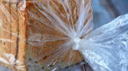 Pan de molde en bolsa de plástico