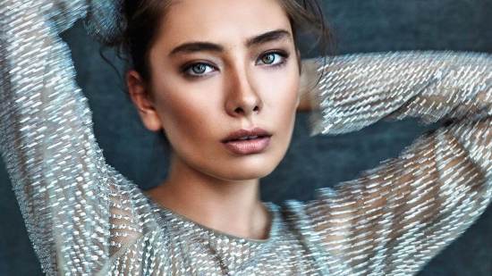 Neslihan Atagül.