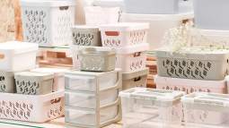 Cajas de plástico de distintos tipos