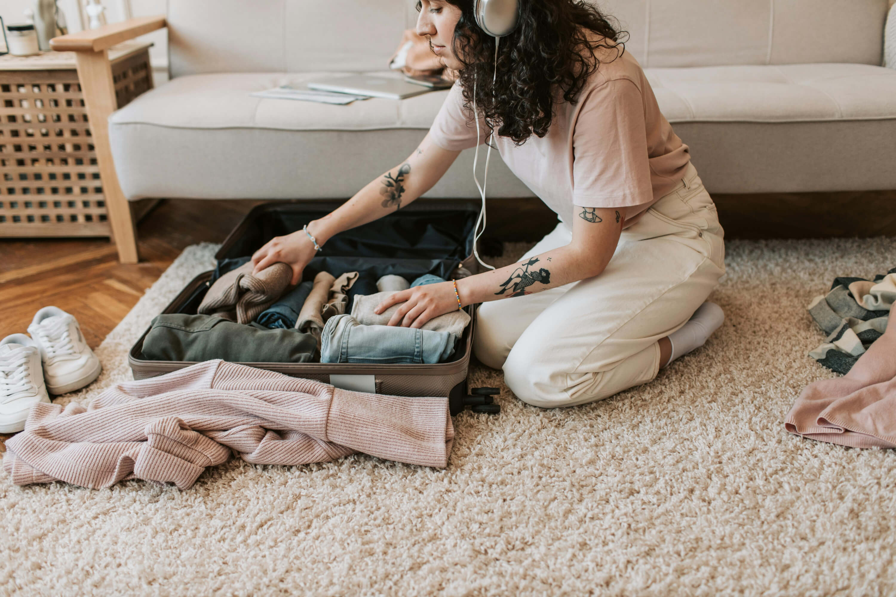 Tiger lanza un nuevo organizador de maleta que es práctico para mantener en orden la ropa también al llegar al destino del viaje