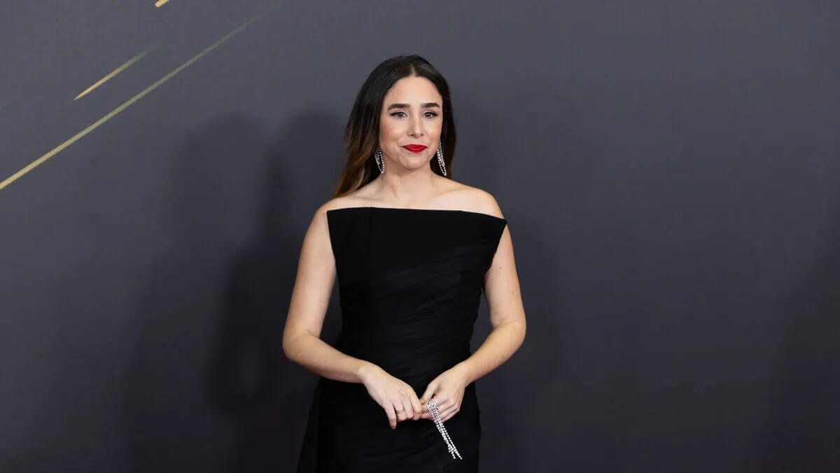 Candela Serrat.