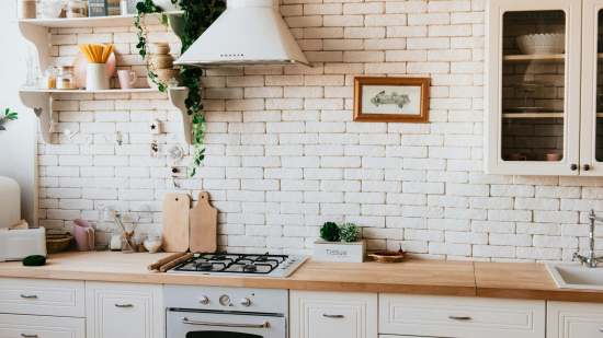 Zara Home apuesta por la solución barata y práctica para ampliar el almacenamiento de la cocina que emplea Marie Kondo