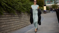 Vestidos que disimulan la barriga