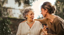 La gratitud mejora la salud y brinda felicidad según los expertos de la Universidad de Harvard