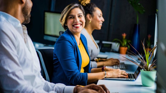 Más de 60 frases motivadoras para el trabajo