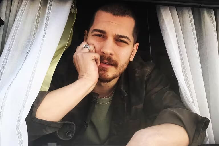 Çagatay Ulusoy. Instagram.