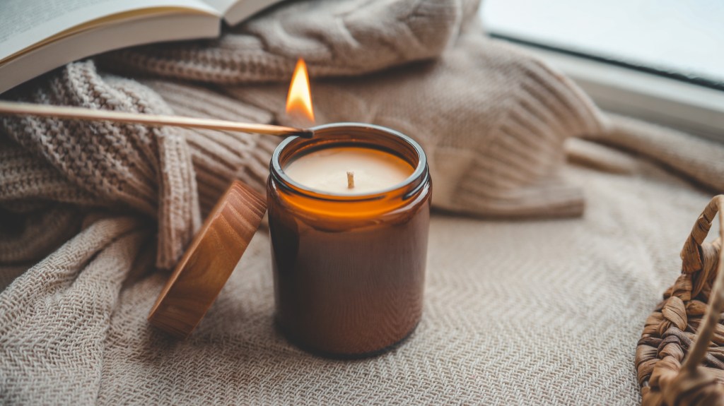Ni Tiger ni Ikea: Zara Home tiene las velas otoñales personalizables que sirven también para decorar la casa
