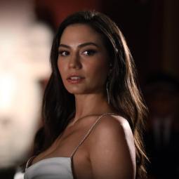 Demet Özdemir.