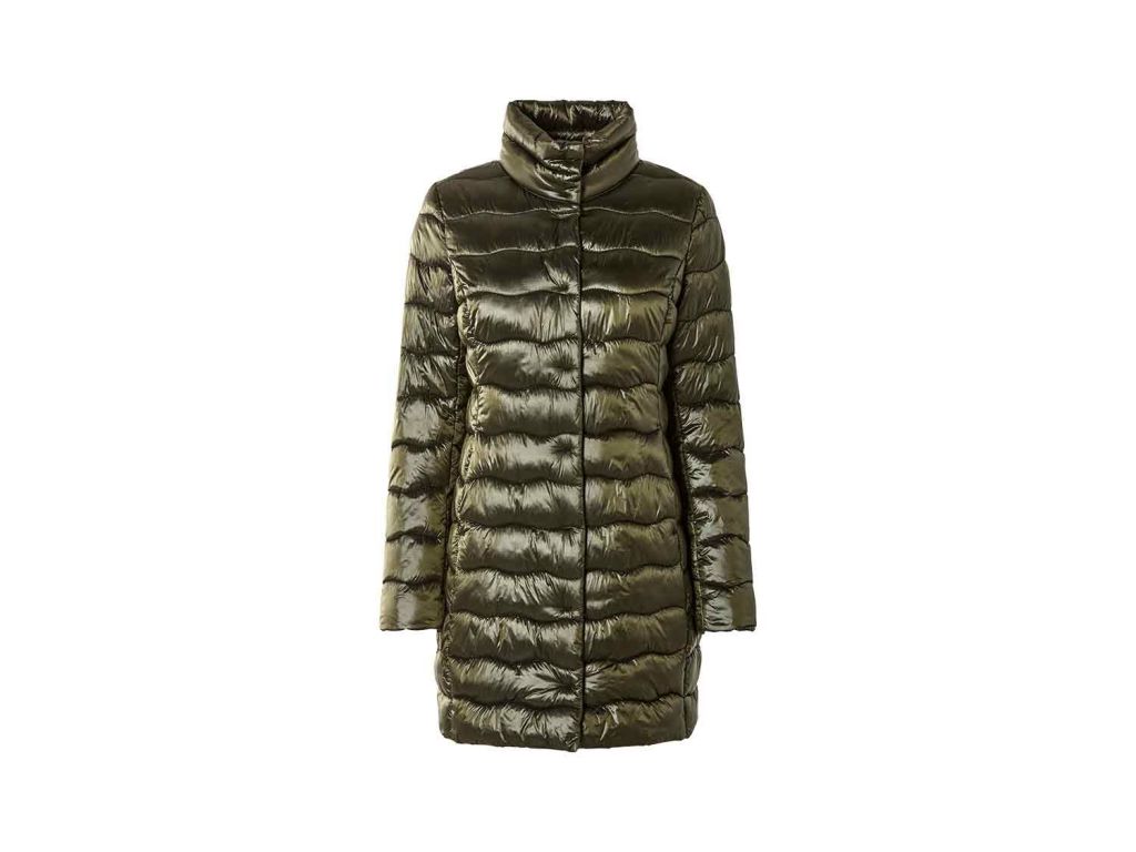 Ni Shein ni Primark: Lidl tiene el plumífero por poco mas de 12 euros que amarán las mujeres +50 porque es cómodo y práctico para el frío y la lluvia