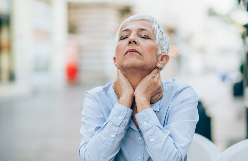 Pérdida de masa muscular durante la menopausia: causas, síntomas y cómo prevenirla según un experto