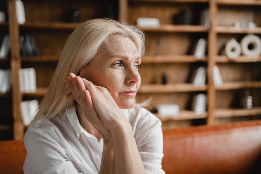 Pérdida de masa muscular durante la menopausia: causas, síntomas y cómo prevenirla según un experto