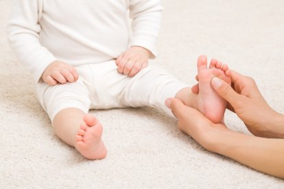 Una podóloga nos explica cómo puede afectar realmente el tener los pies planos
