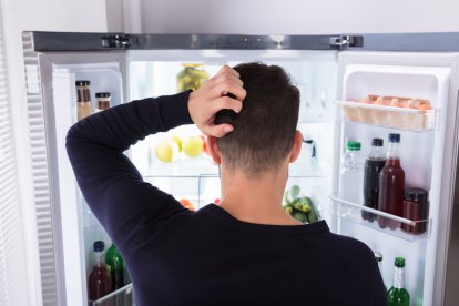 Estos son los cinco trucos que recomienda una gastroenteróloga para combatir el hambre emocional