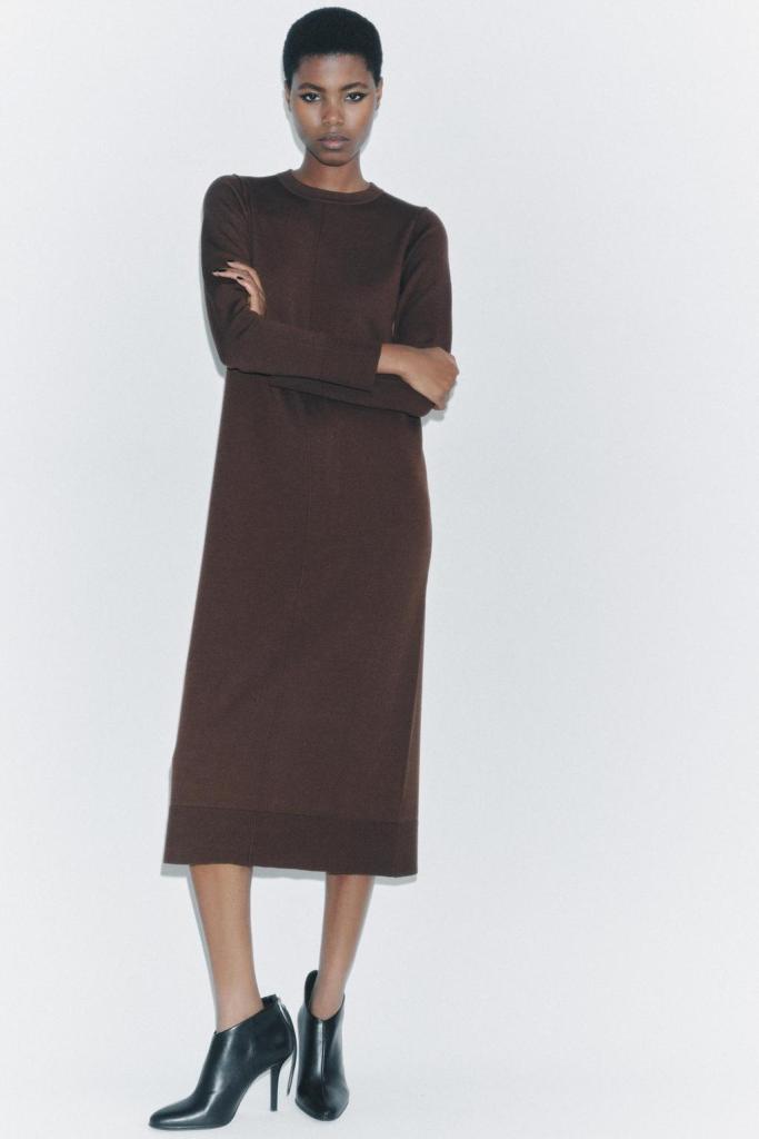 Los vestidos de punto de Zara, Cortefiel o Shein por menos de 30 euros que amarán las mujeres +50 para la llegada del frío porque son calentitos y cómodos