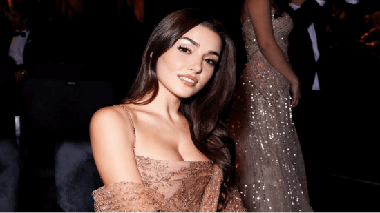 Hande Erçel.