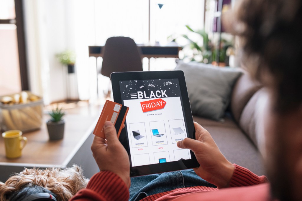 La OCU sugiere verificar y anotar precios antes del Black Friday