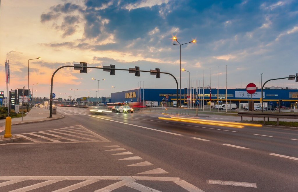 Ikea Sevilla revoluciona la capital andaluza con su gran subasta donde propone descuentos de hasta el 90%