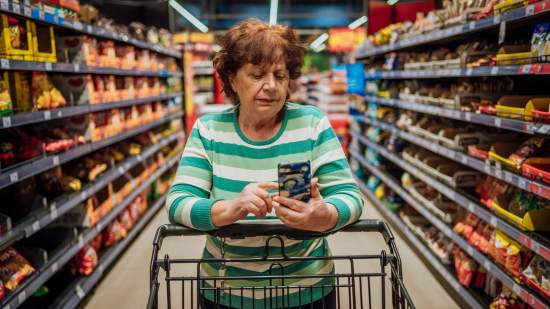 Nueva alerta alimentaria: retiran un fiambre que contenía huesos de aceitunas en España - Fuente: AESAN