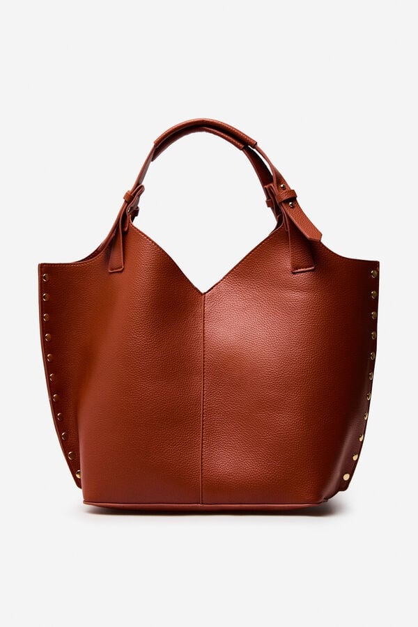 bolsos-xxl-favoritos-de-la-temporada