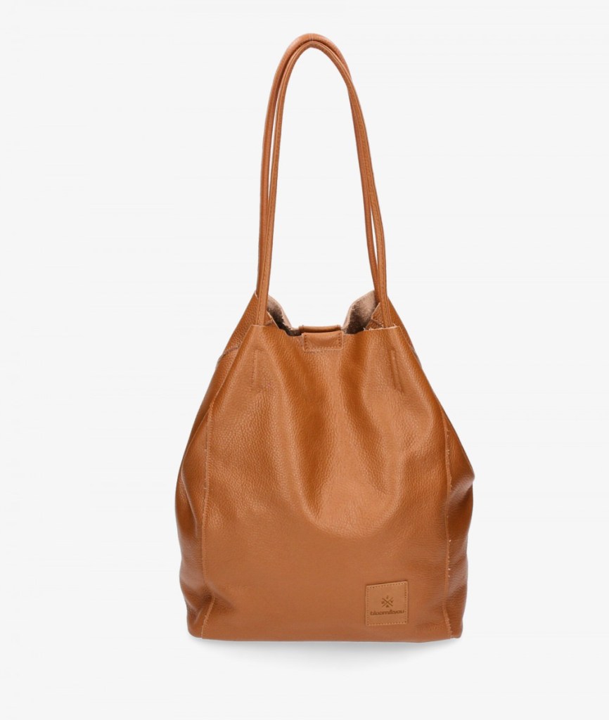 bolsos-xxl-favoritos-de-la-temporada
