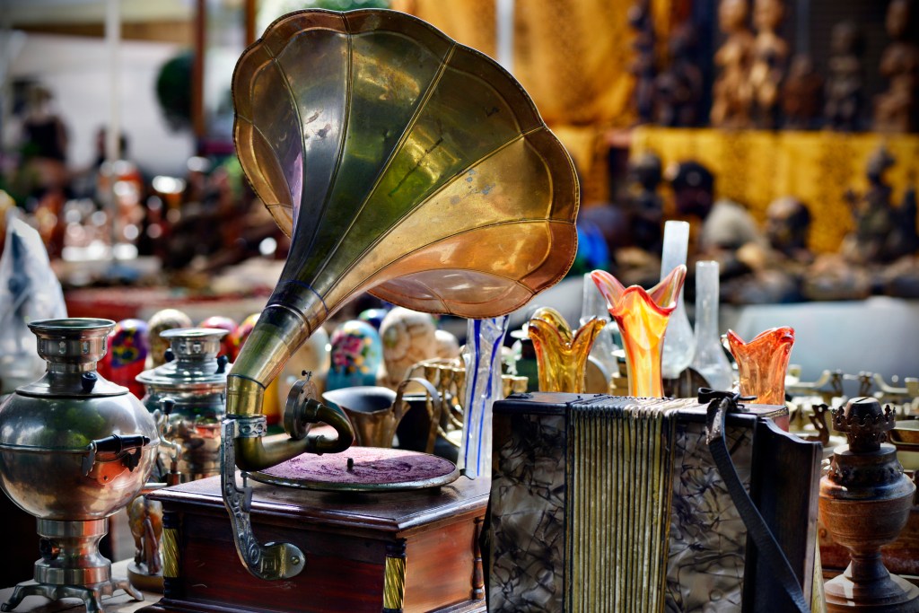 mercado-antigüedades-sierra-madrid