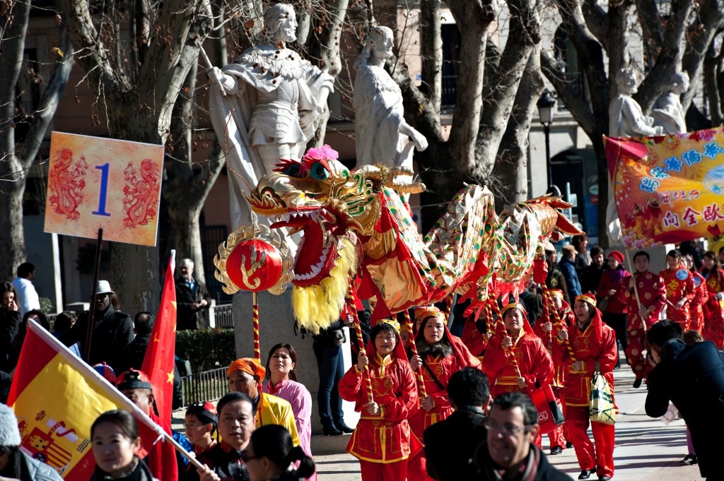 Madrid se viste de rojo para celebrar el Año Nuevo Chino 2025: descubre todos los eventos y actividades que marcan el inicio del Año de la Serpiente