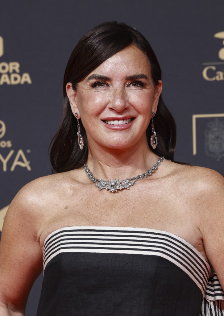 De Aitana Sánchez-Gijón a Maribel Verdú: los peinados de la alfombra roja de los Premios Goya 2025 que serán tendencia entre las mujeres +50 este año