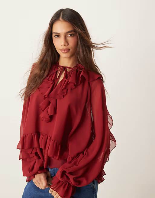 blusa-zara-san-valentín-2025