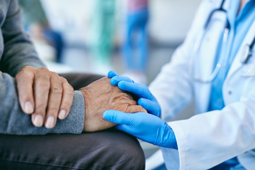 guardia-violencia-sexual-mujer-medico