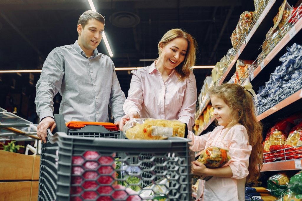 Ni Mercadona ni Lidl: estos son los supermercados regionales que prefieren los consumidores españoles según un estudio de la OCU
