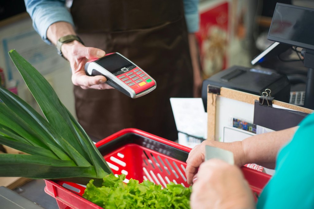 Ni Mercadona ni Lidl: estos son los supermercados regionales que prefieren los consumidores españoles según un estudio de la OCU