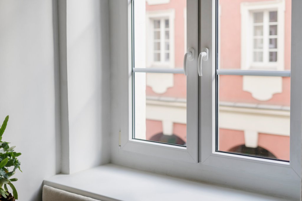 Ahorra en la factura energética con las ayudas de la Comunidad de Madrid hasta 3.000 euros para la renovación de ventanas