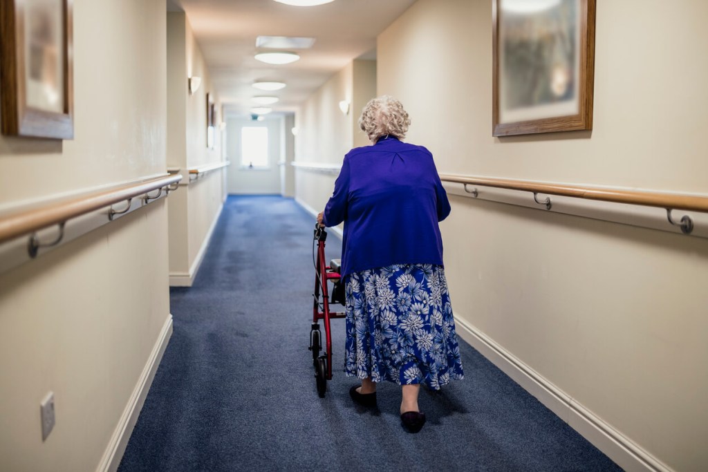 Vivir en una residencia: derechos que permanecen intactos - Fuente: iStock