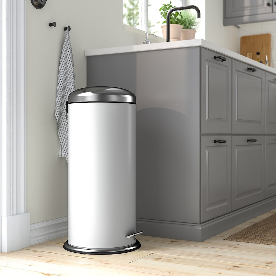 Orden en la cocina con cubo MJÖSA - Imagen: IKEA