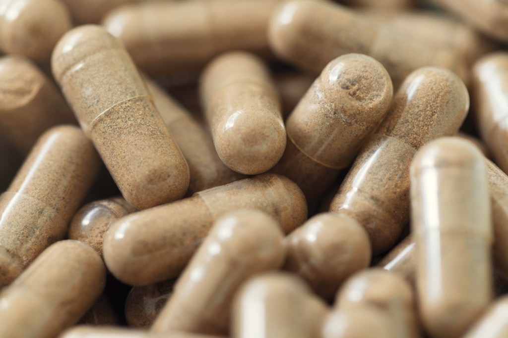 beneficios-ashwagandha-doctor-luis-gutierrez