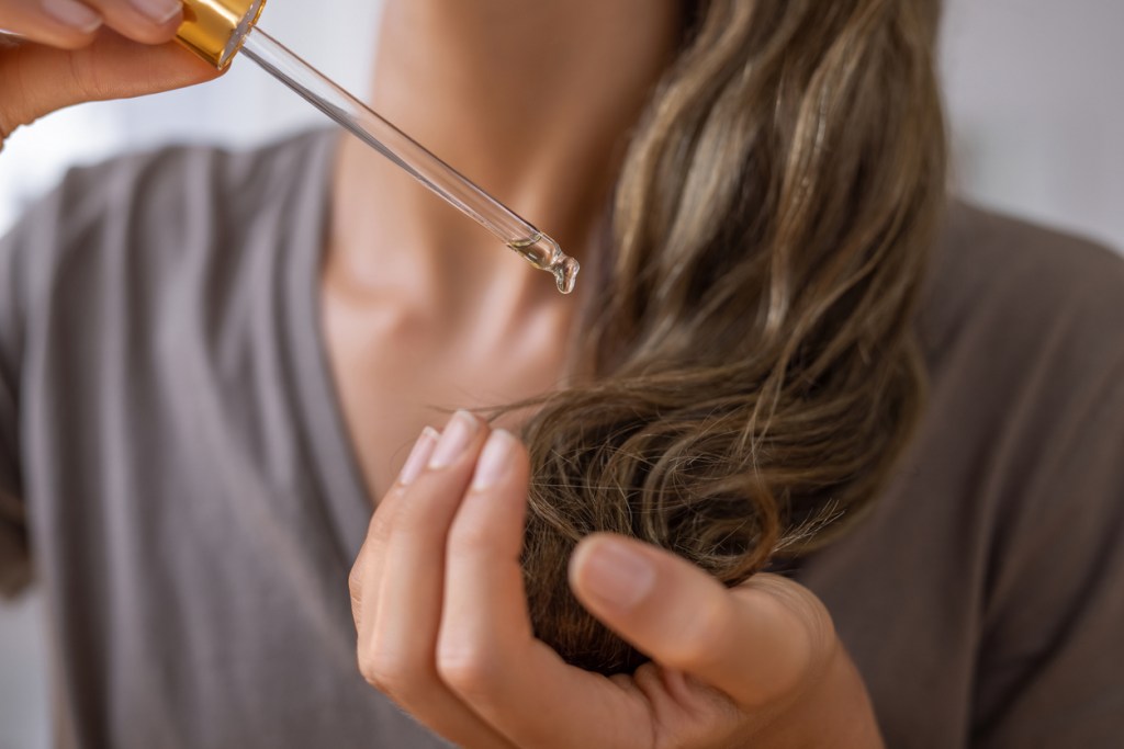 aceite-pelo-suaviza-da-brillo-nutre-pelo-despues-ducha