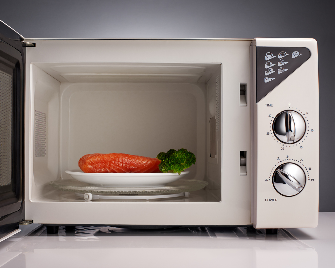 receta-salmon-microondas-verduras
